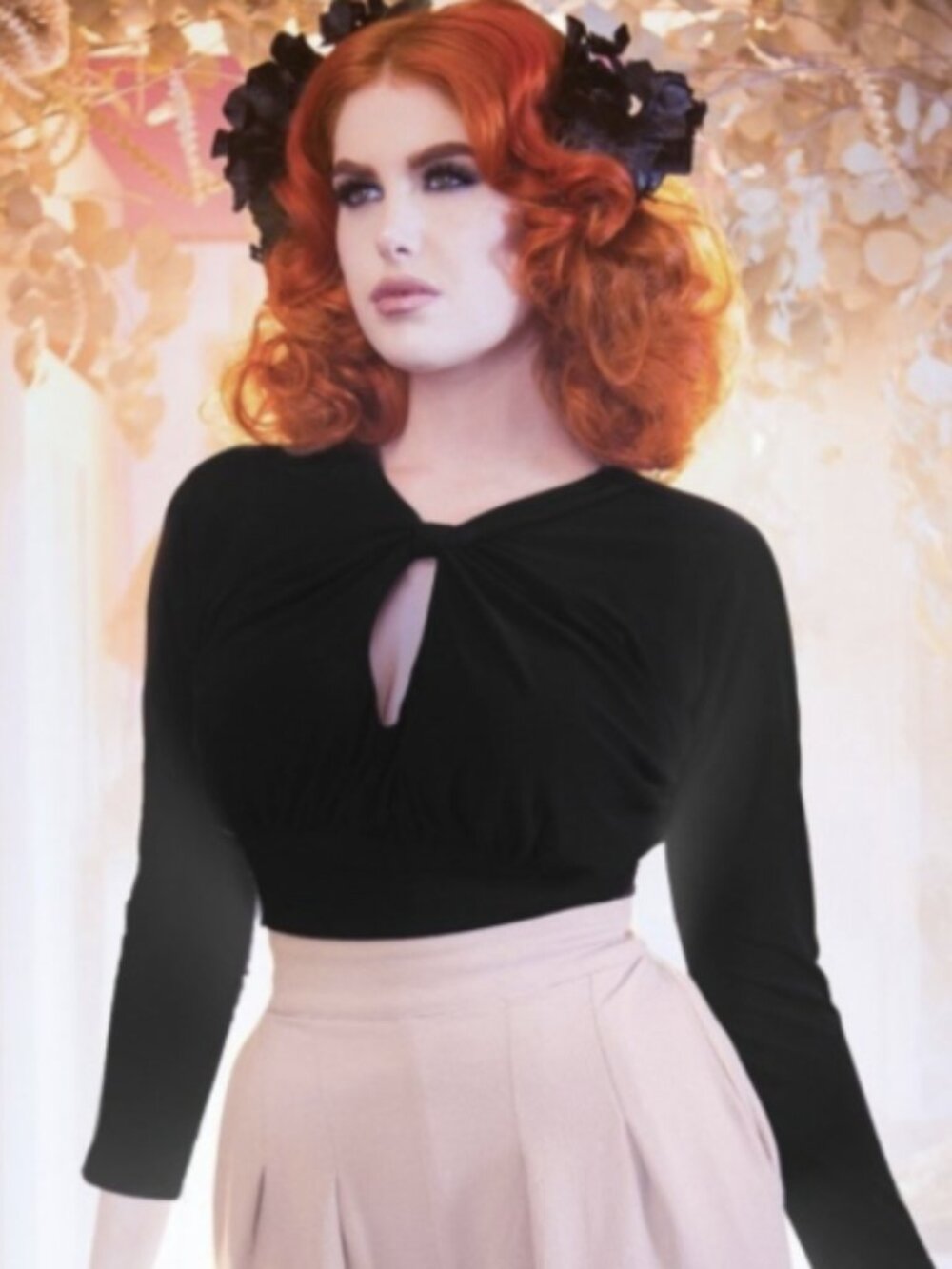Laura Byrnes Black Label Malia keyhole Top Sz small pinup couture
